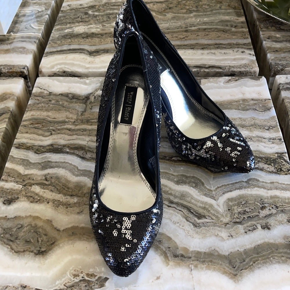 White House Black Market metallic evening pumps